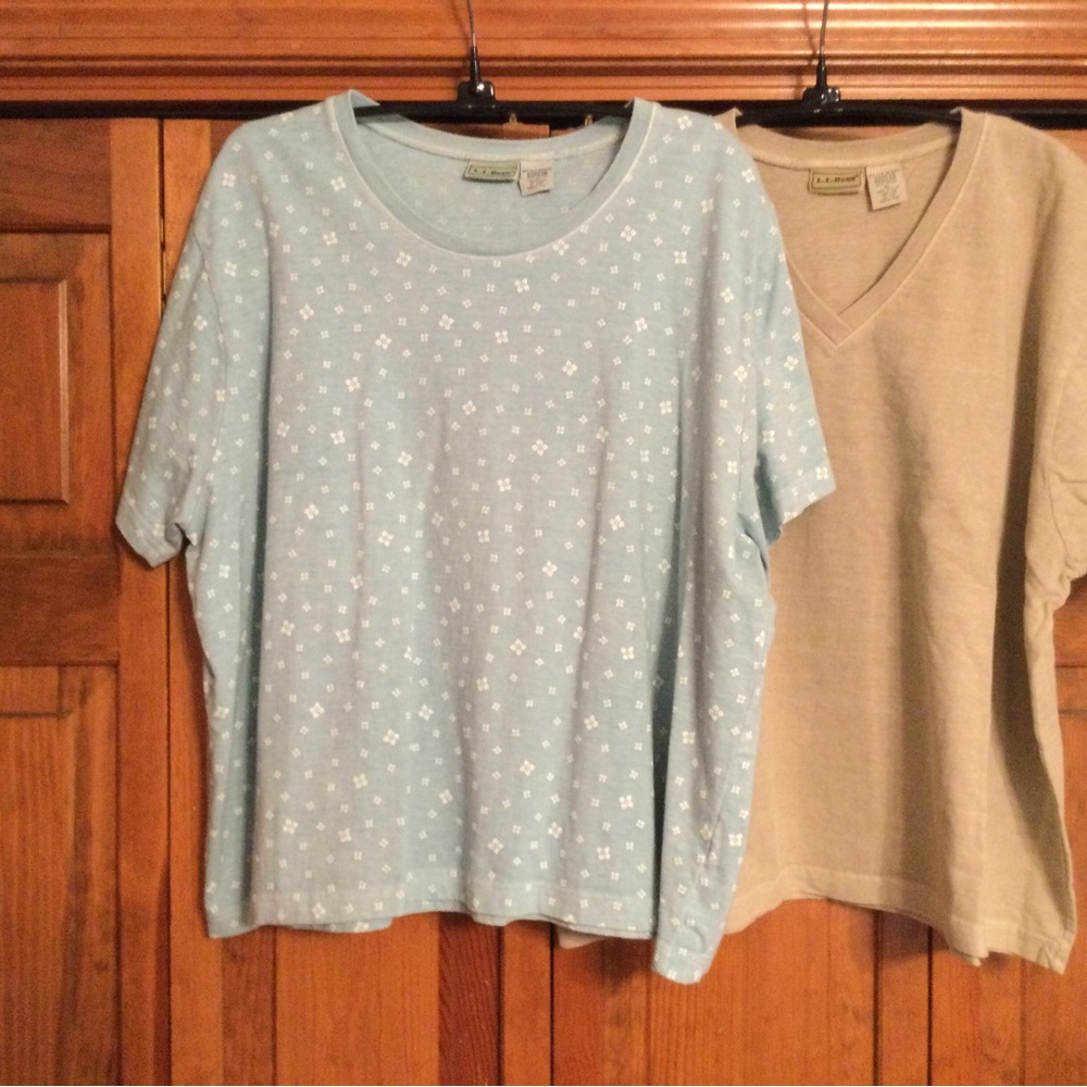 Bundle of 2 LL Bean classic, timeless tees, size XL
One is NWOT